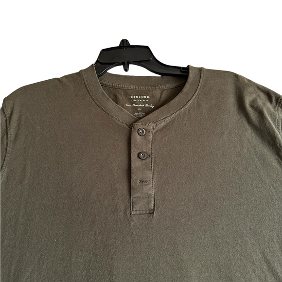 SONOMA MEN’S 3 BUTTONS SHORT SLEEVE SHIRT SZ XL - Picture 3 of 8